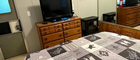 1 habitación, escritorio, wifi y ropa de cama