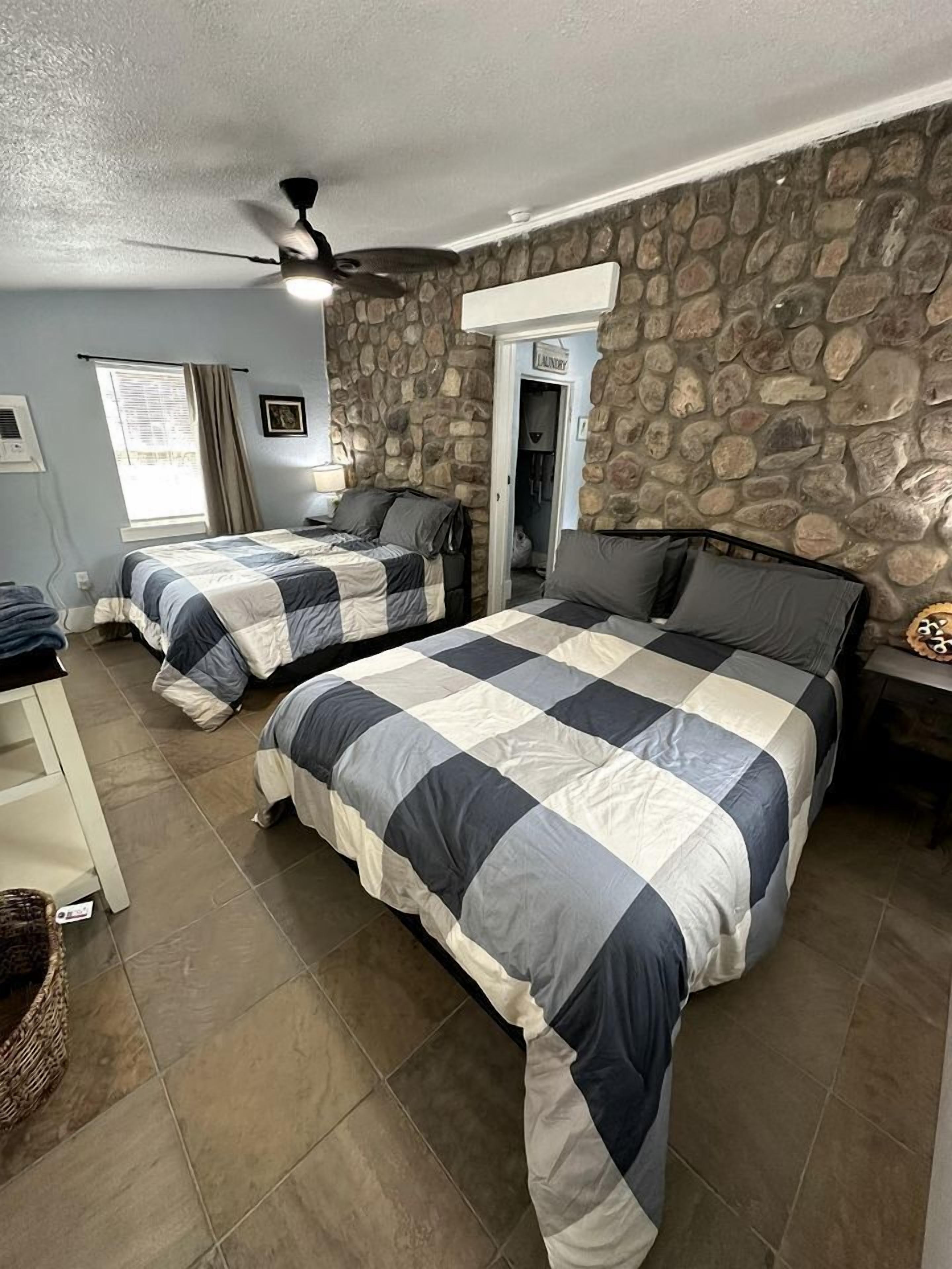 3 bedrooms, WiFi, bed sheets