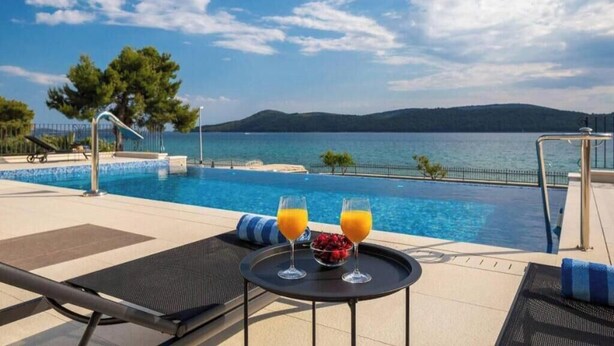 Pool - Villa Georgina (Šibenik - Zablaće)