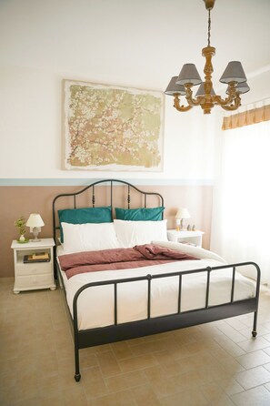 Room - Vrbo Property (Marche)