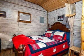 3 soverom, skrivebord, wi-fi og sengetøy
