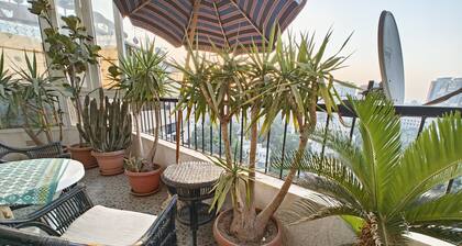 Spacious 3-bedroom condo in lovely Giza Governorate with AC and fitness room