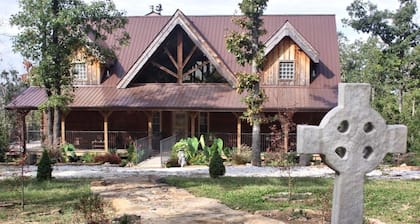 Luxury Half-Board Room Rental in the Beautiful Region of Northwest Arkansas
