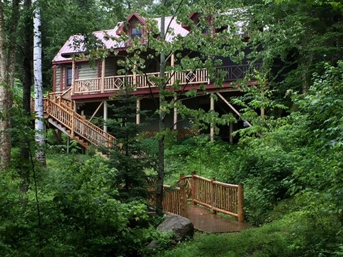 Elegantly Rustic Cabin on Secluded Island near Lake Placid on Saranac Lake, New York