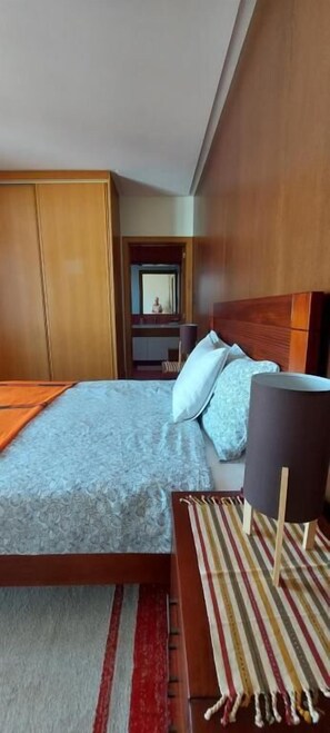 Deluxe Suite, Balcony, Garden View | Blackout drapes, soundproofing, iron/ironing board, free WiFi - Casa do Mar (COSTA NOVA)