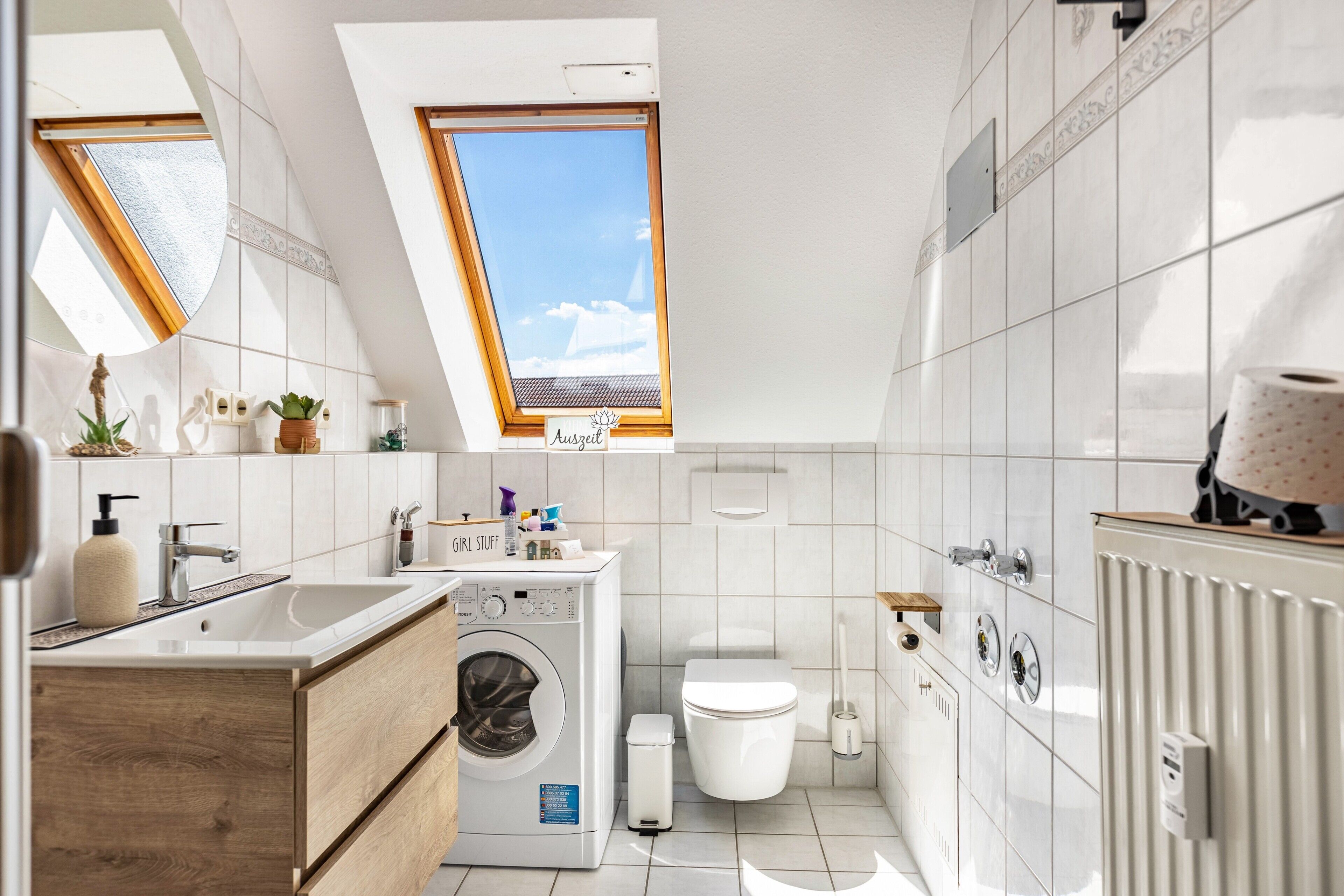 Dusche, Haartrockner, Handtücher