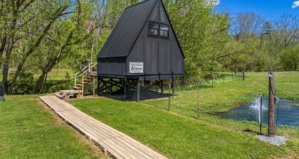 Cozy A-Frame Retreat with Creekside Hammock Getaway in Newport, Tennessee