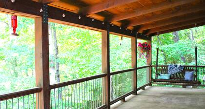 Tracey's Gem Cabin Franklin, NC