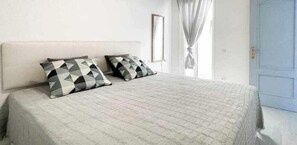 Room - B-rent Bluemarlin Boutique Sea View – Central Apartment with Stunning Ocean Views (Corralejo)