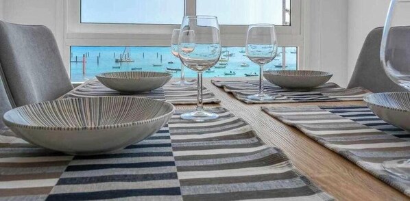 Dining - B-rent Bluemarlin Boutique Sea View – Central Apartment with Stunning Ocean Views (Corralejo)