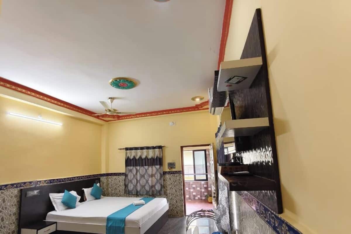 Economy Double Room, Balcony, Sea View | Desk, laptop workspace, free WiFi