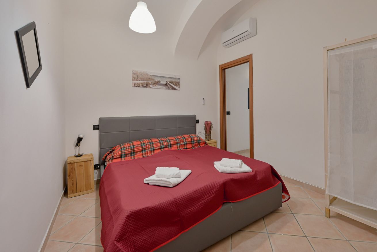 1 bedroom, iron/ironing board