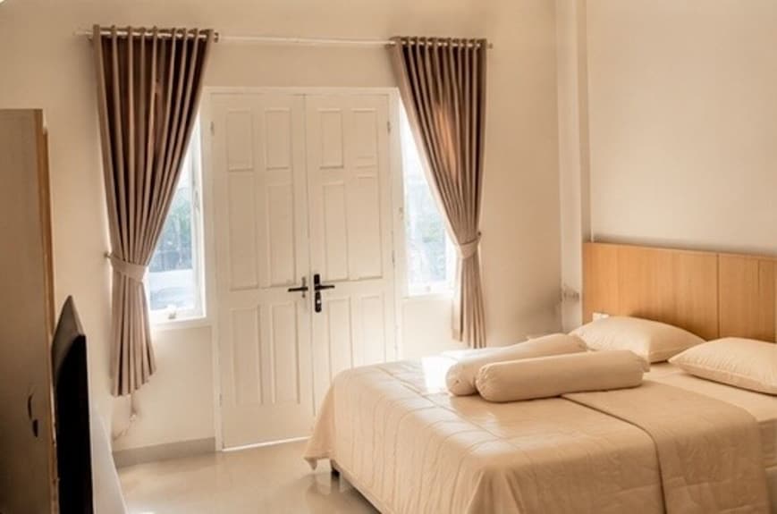 Elimstay Hospitality Jimbaran Bali | Comfort, Pool & Tropical Ambience - Bali