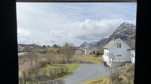Cosy retro house in Lofoten