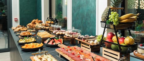 Dagelijks ontbijtbuffet inbegrepen