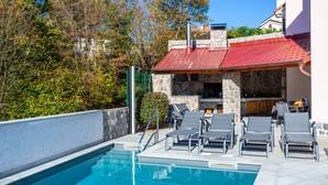 Pool - Apartman Mihaela with pool by Villas Guide (Kuceli)