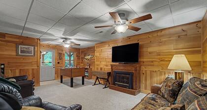 Wheels & Reels 5 bedroom 4 bath cabin on the Caney Fork River in Cullowhee, NC