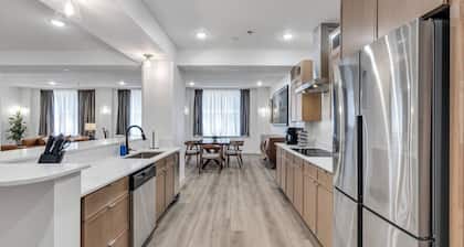Downtown Indy-Entire Building-77 Guests