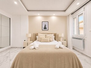 Apartment, Balcony