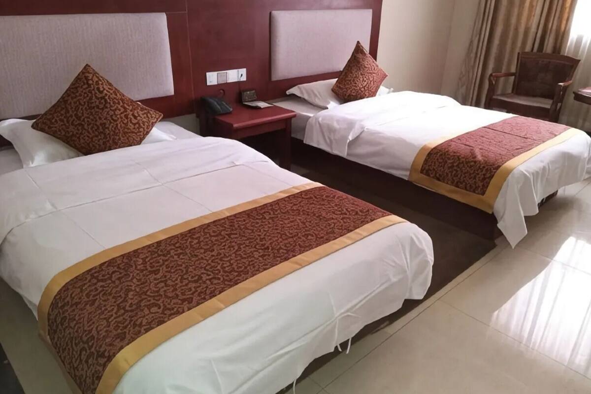 Phòng 2 giường đơn cơ bản, nhiều giường, hút thuốc, quang cảnh thành phố