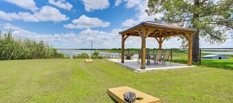 Cabin w/ Dock on Hubbard Creek Lake: Pets Welcome!