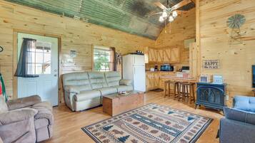 House (1 Bedroom) | Interior