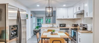 Peaceful Family Home Near Main St!