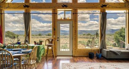 Sangre de Cristo Views! Retreat Near Wild Horses!