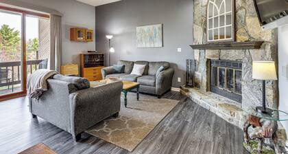 Top of the World Townhome w/ Views in Lake George!