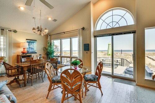 Beachfront Lake Huron Home! Hike, Tube & Unwind