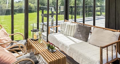 Nice home in Spøttrup with house a panoramic view