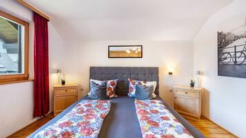 2 habitaciones, tabla de planchar con plancha, wifi y ropa de cama