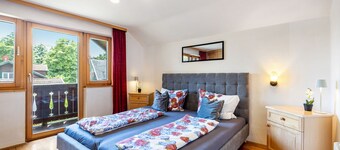 Holiday Home 'Schick Am See' with Lake View, Private Terrace and Wi-Fi