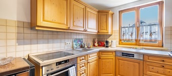 Holiday Home 'Schick Am See' with Lake View, Private Terrace and Wi-Fi