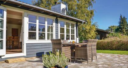 3 bedroom awesome home in Kirke Hyllinge