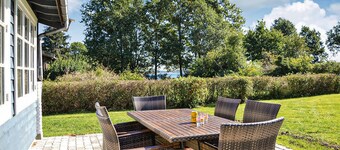 3 bedroom awesome home in Kirke Hyllinge