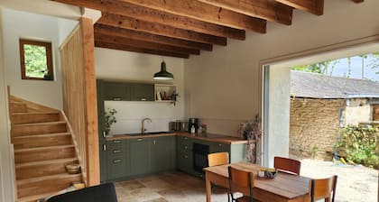 Tastefully renovated 18th century farmhouse, landscaped gardens and access to the château grounds