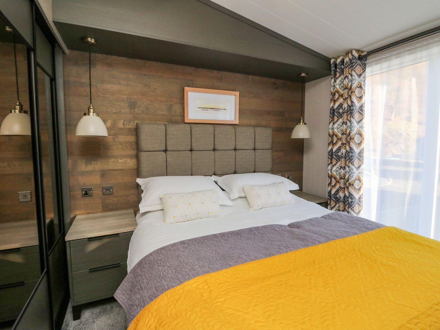 2 bedrooms, WiFi (free), individually decorated, individually furnished