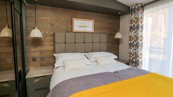 2 bedrooms, WiFi (free), individually decorated, individually furnished