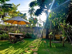 Khu ẩm thực ngoài trời