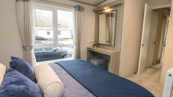 2 Schlafzimmer, kostenloses WLAN, individuell dekoriert