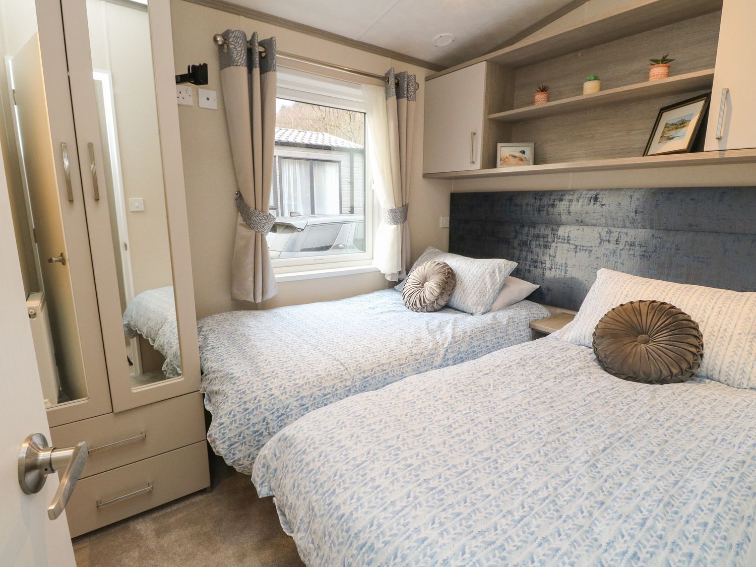 2 bedrooms, WiFi (free), individually decorated, individually furnished