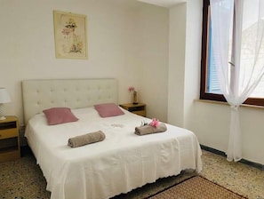 2 habitaciones, wifi gratis y ropa de cama 