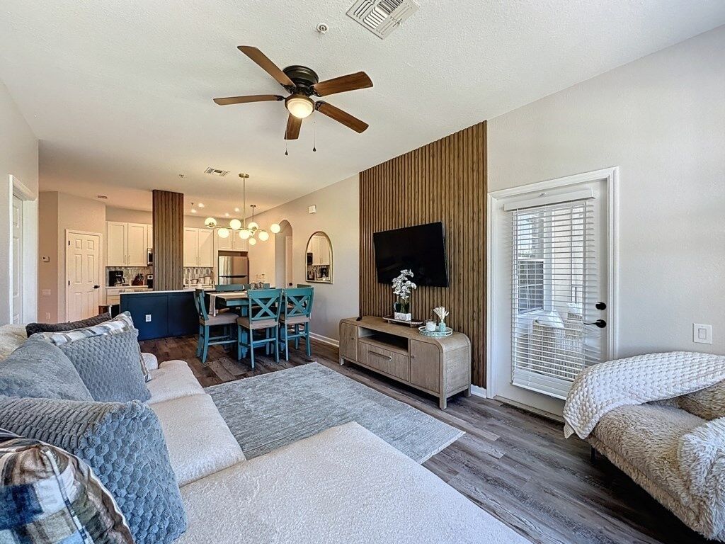 Condo, 3 chambres | Aire de séjour