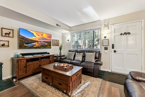 1200w21 The Mountain Condo 2 Bedroom Condo