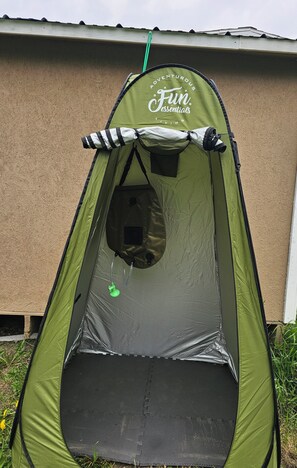 Miscellaneous - Spacious 10-Person Glamping Tent (Sharon)