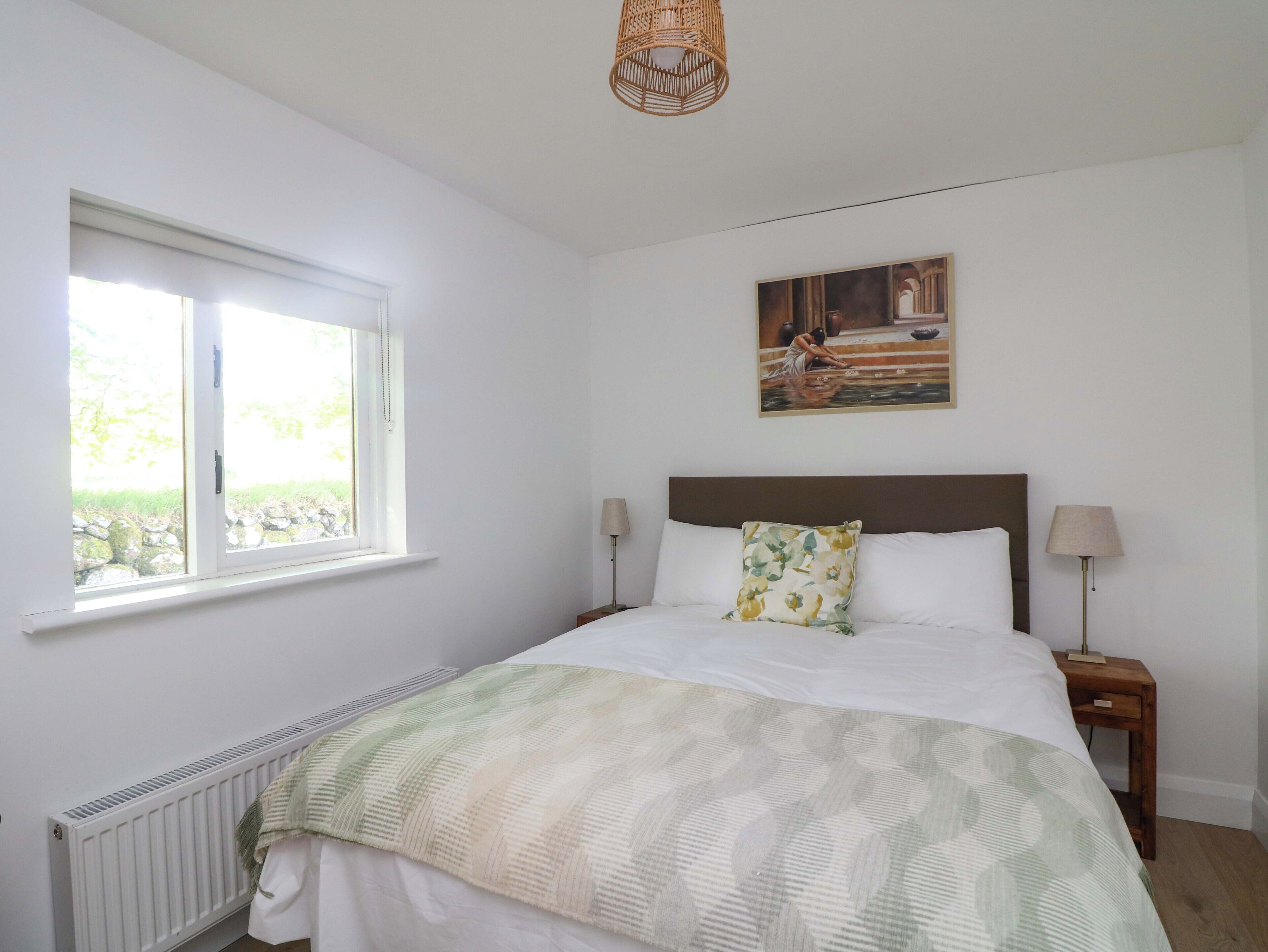 2 bedrooms, individually decorated, individually furnished, free WiFi