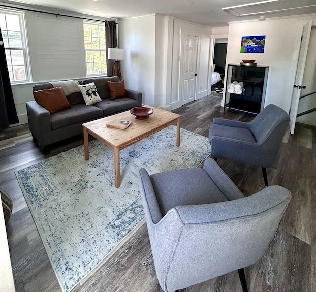Historic Bruce House | Hot Tub, Fire Pit &Ac - Nova Scotia