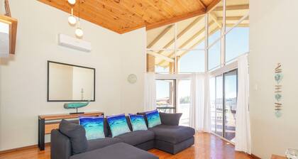 JBay Hideaway: 4 BR, 2 BA House in Jurien Bay, Sleeps 8