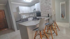 Unclassified image, 4 of 19, button - Coastal Chic in the Heart of Ballito 3-bed Oasis (Ballito)